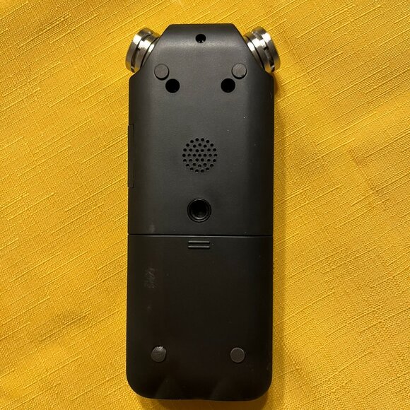 Tascam DR-05 Portable Digital Recorder - Picture 3 of 8